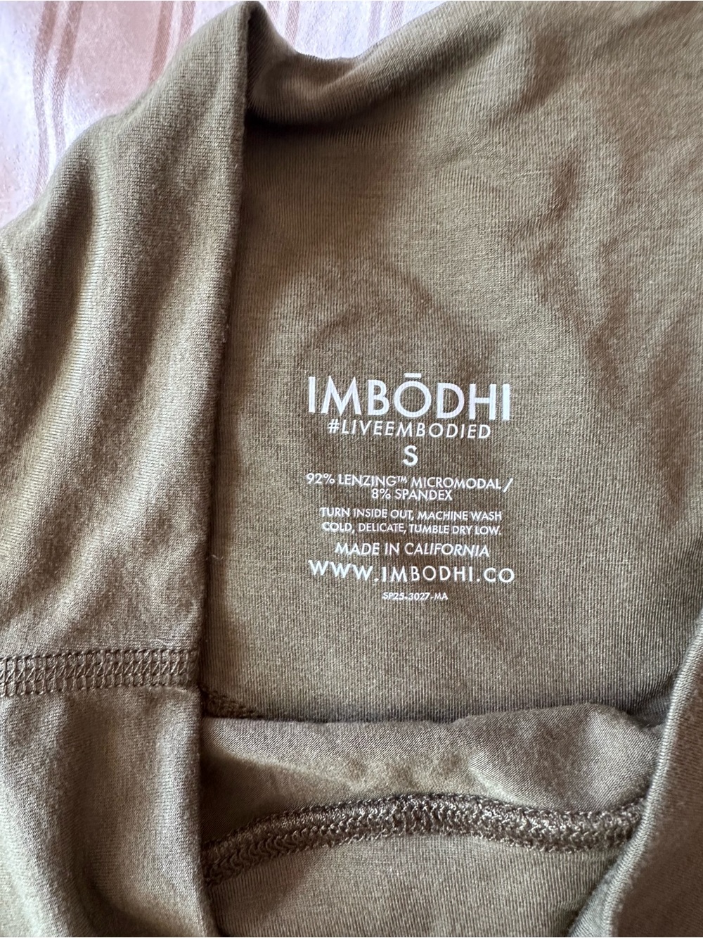 NWOT imbodhi shorts moss green, size S - Picture 4 of 5